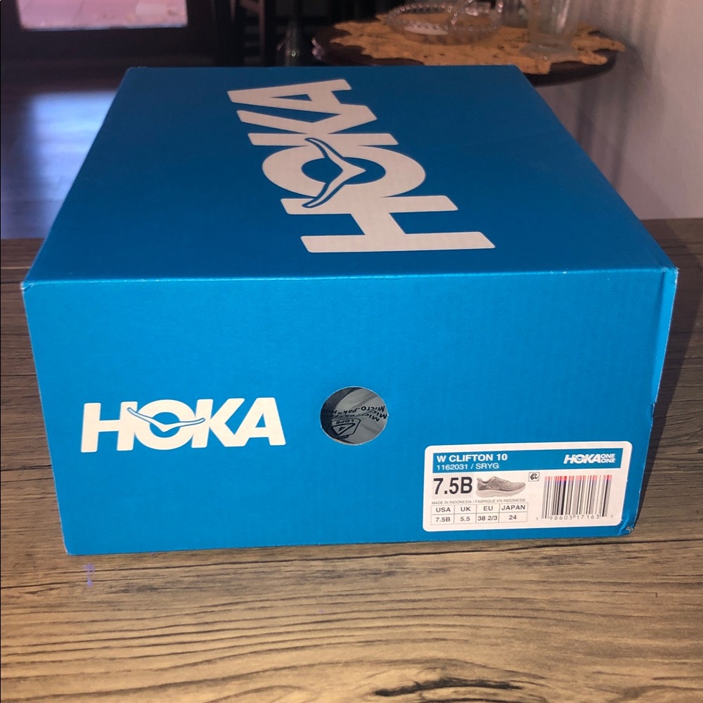 BUNDLE OF FOUR HOKA HINGED LID SHOE BOXES - Picture 2 of 16